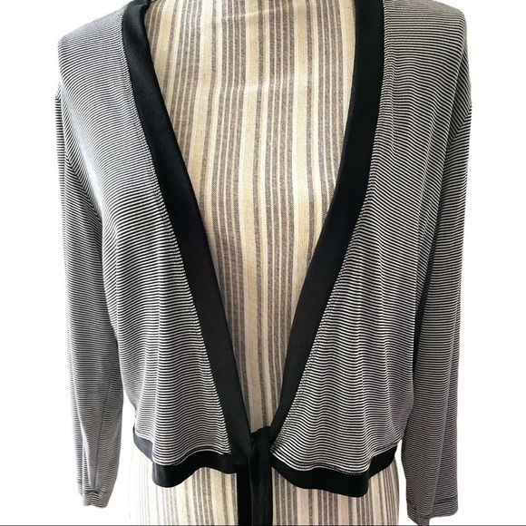 CHICO’S Travelers Coverup, Size Large ( Chico’s Size 2), Slightly Cropped - Picture 1 of 4